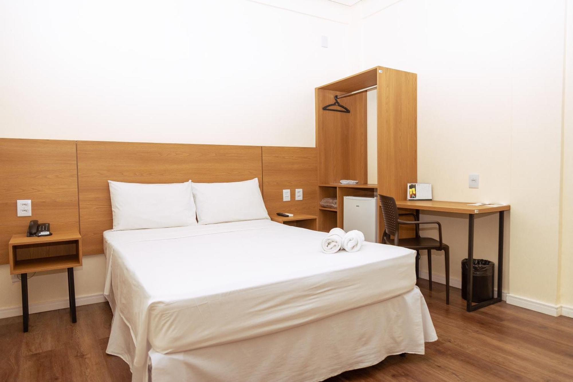 Hotel Equinocios Essential 巴尔卡雷纳 外观 照片