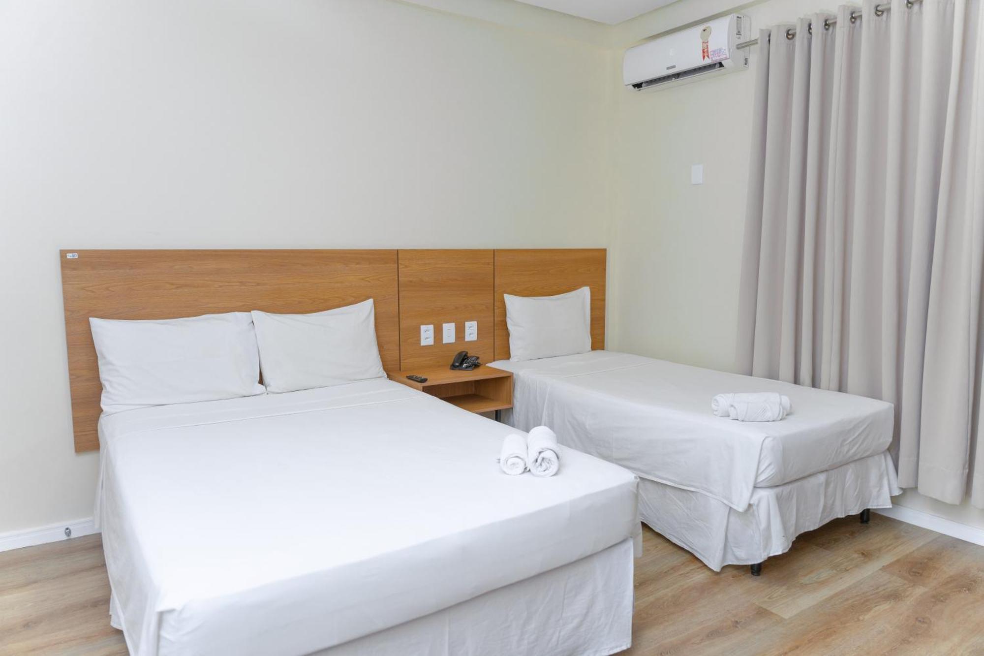 Hotel Equinocios Essential 巴尔卡雷纳 外观 照片