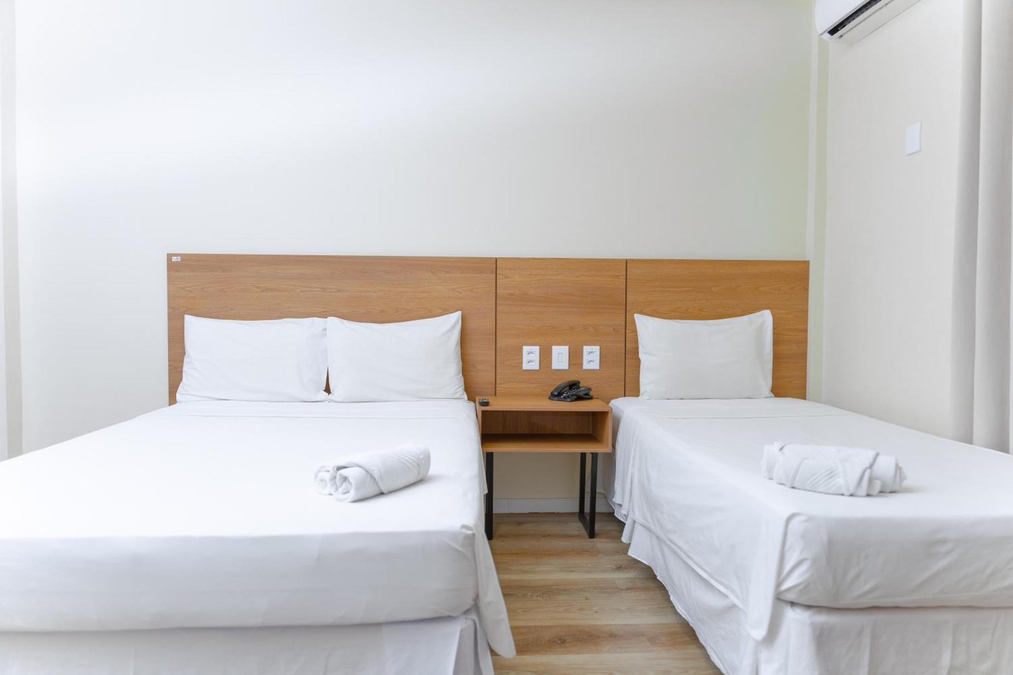 Hotel Equinocios Essential 巴尔卡雷纳 外观 照片